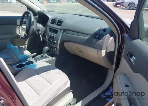 2011 Ford Fusion S из США, поврежденный, VIN 3FAHP0GA7BR296365